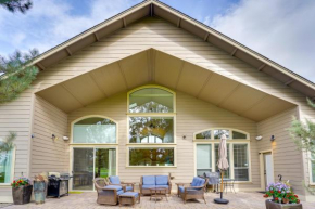 Redmond Golf Getaway - Near Smith Rock State Park!